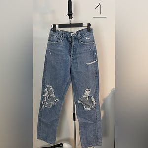 Agolde 90’s jeans.